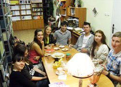 На цьому засіданні вітали нових літстудійців: Тетяну Степанову, Михайла Орєхова, Альону Крохмаль